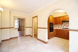 Dining Room- click for photo gallery